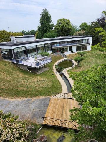 Cottage pour 14 personnes, avec jacuzzi ainsi que jardin et piscine à Saint-Planchers