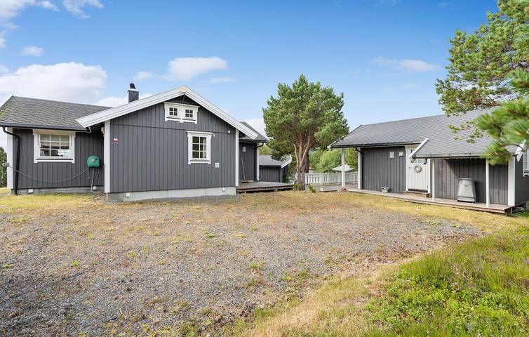 Ferienhaus für 18 Personen mit Garten in Lødingen