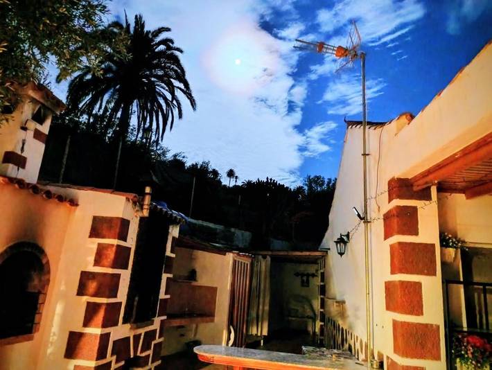 Casa rural para 10 personas, con terraza además de vistas y jardín en Santa Lucía de Tirajana