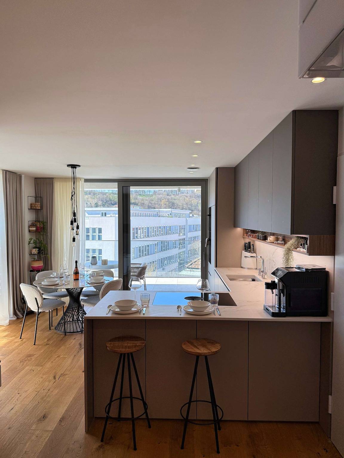 Geheel appartement, Vakantieappartement voor 7 personen met balkon/terras in Ljubljana, Slovenië