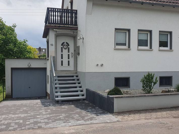 Ferienwohnung für 4 Personen, mit Garten und Balkon, kinderfreundlich in Idar-Oberstein