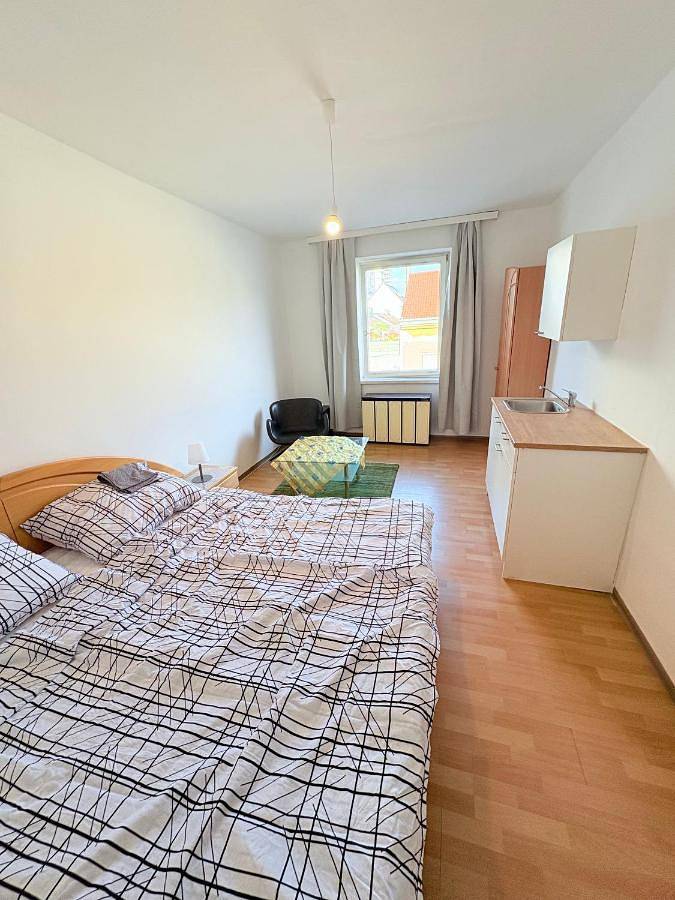Chambre d’hôte pour 2 personnes, avec Jardin et Vue à Linz