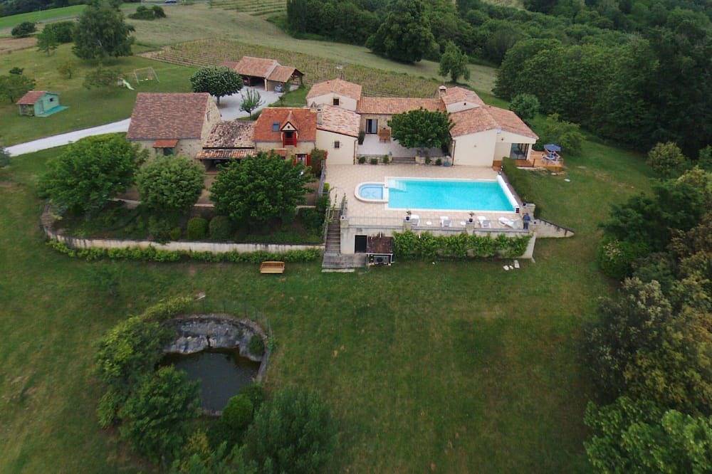 Domaine de l'Homme: La Maison Rouge avec piscine in Sarlat-la-Canéda, Périgord Noir