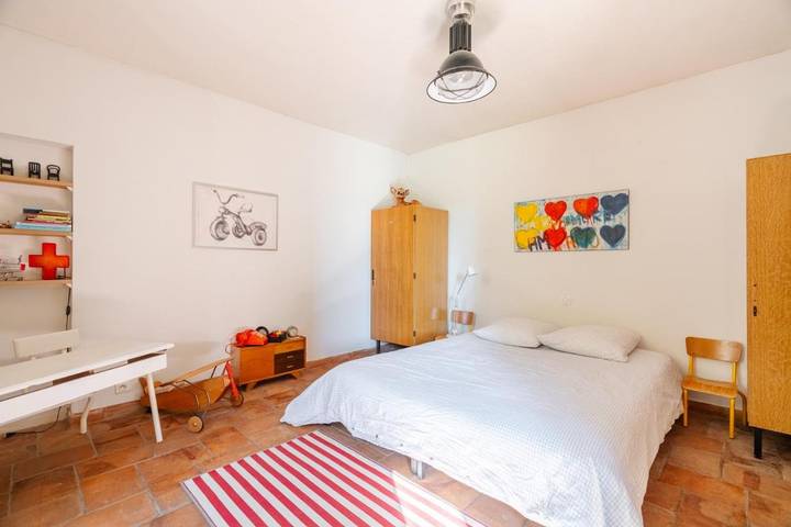 Location de vacances pour 5 personnes, avec jardin et piscine, animaux acceptés à Cabannes - 4