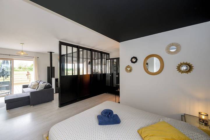 Gîte pour 2 personnes, avec jacuzzi ainsi que terrasse et jardin à Ploufragan - 4