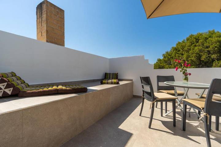 Maison d’hôte pour 2 personnes, avec bassin pour enfant ainsi que piscine et jardin à Santa Eulària des Riu - 3