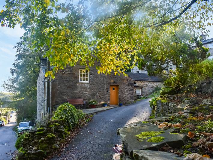 Log cabin for 2 people, with garden in Lancashire