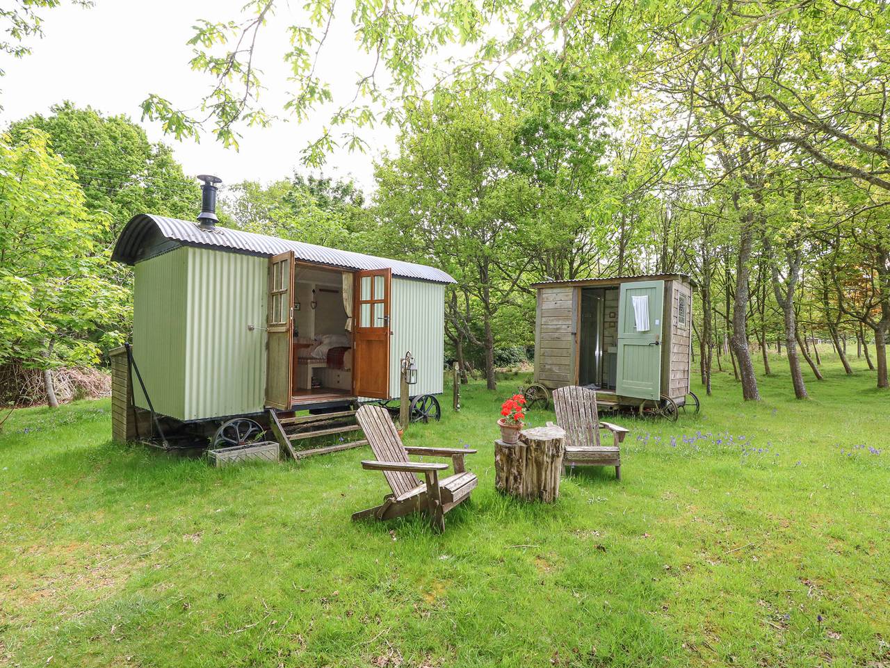 Hut for 2 People in Purbeck Heritage Coast, South West England
