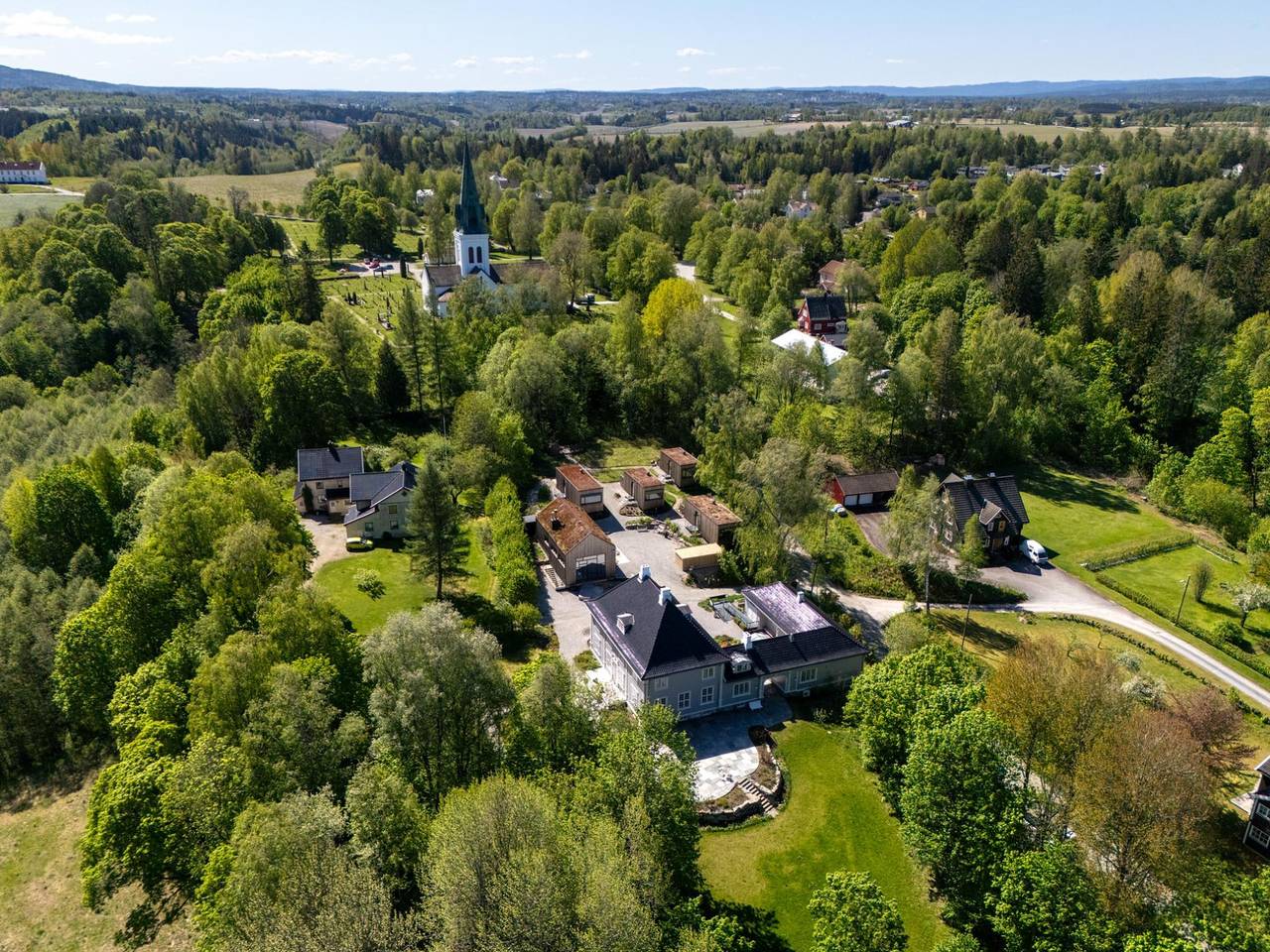 Mikrohuset Rød - 20 min fra Osl Kunsthage Sauna in Viken