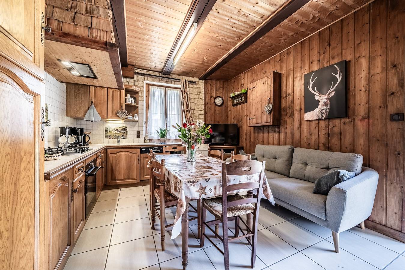 Chalet « Maison De La Coutettaz » avec vue sur la montagne, terrasse privée et Wi-Fi in Morzine, Les Portes du Soleil