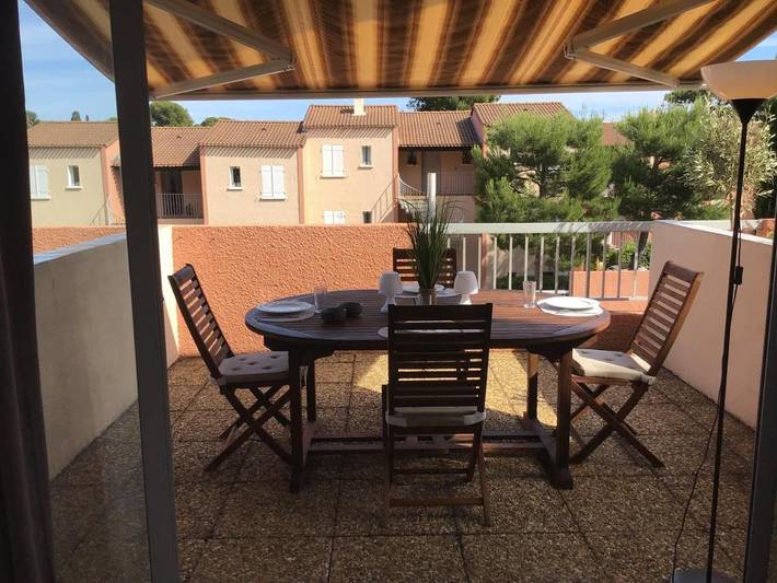 Gîte pour 3 personnes, avec terrasse dans Calanque de Cap Rousset - 2