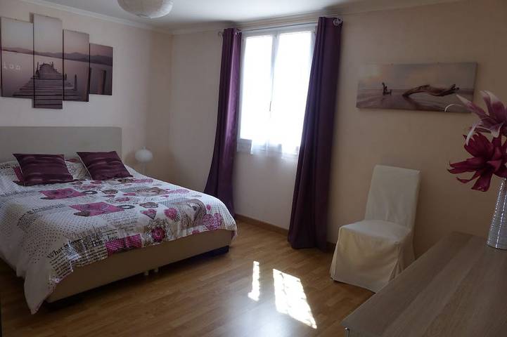 Location de vacances pour 10 personnes, avec jardin à Uchaux - 2