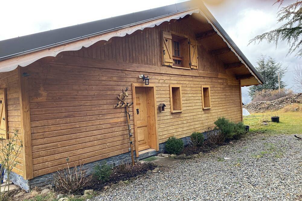 Mountain chalet, close to ski slopes and sporting activities. in Valdeblore, Nice region