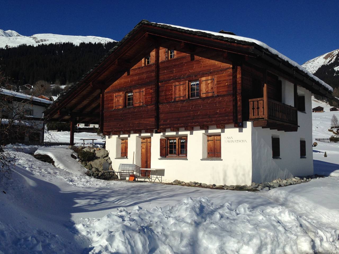 Ganze Ferienwohnung, Ferienwohnung Casa Ravinatscha, Brigels - 3 Zimmer Ferienwohnung für max. 4 Pers. in Brigels, Alpenarena