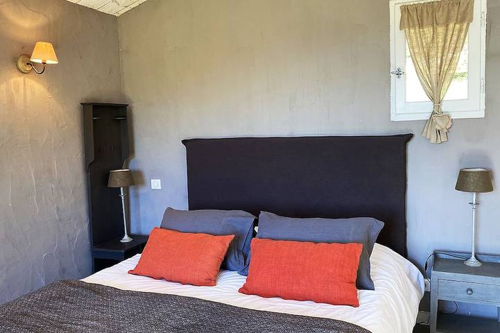 Gîte pour 15 personnes, avec piscine et jardin à Sarlat-la-Canéda - 4