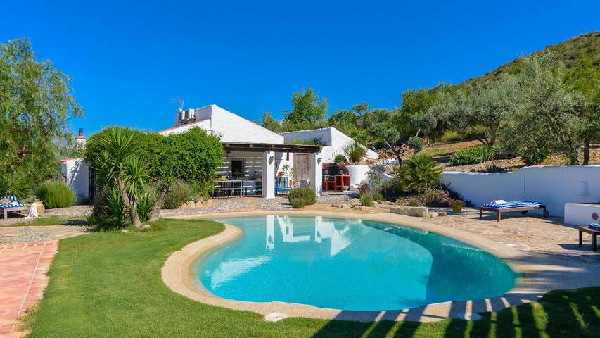 Casa rural para 11 personas, con balcón/terraza y piscina en Alcaucín - 2