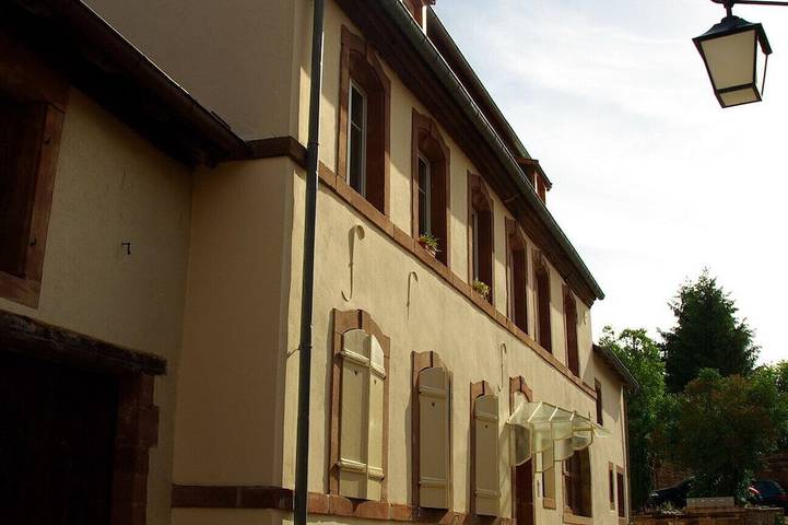 Apartamento entero, Apartamento en las murallas del castillo de La Petite-Pierre in La Petite-Pierre, Región de Saverne