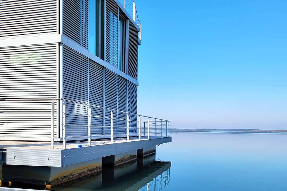 Schwimmendes 5 Sterne Ferienhaus auf dem Geierswalder See in Geierswalde, Elsterheide