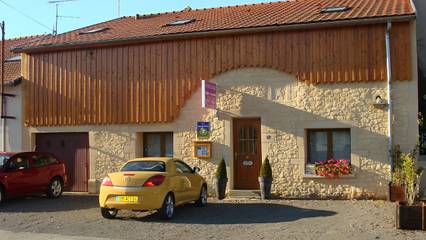 Chambre d’hôte pour 2 personnes, avec sauna ainsi que jardin et jacuzzi dans Meurthe-et-Moselle