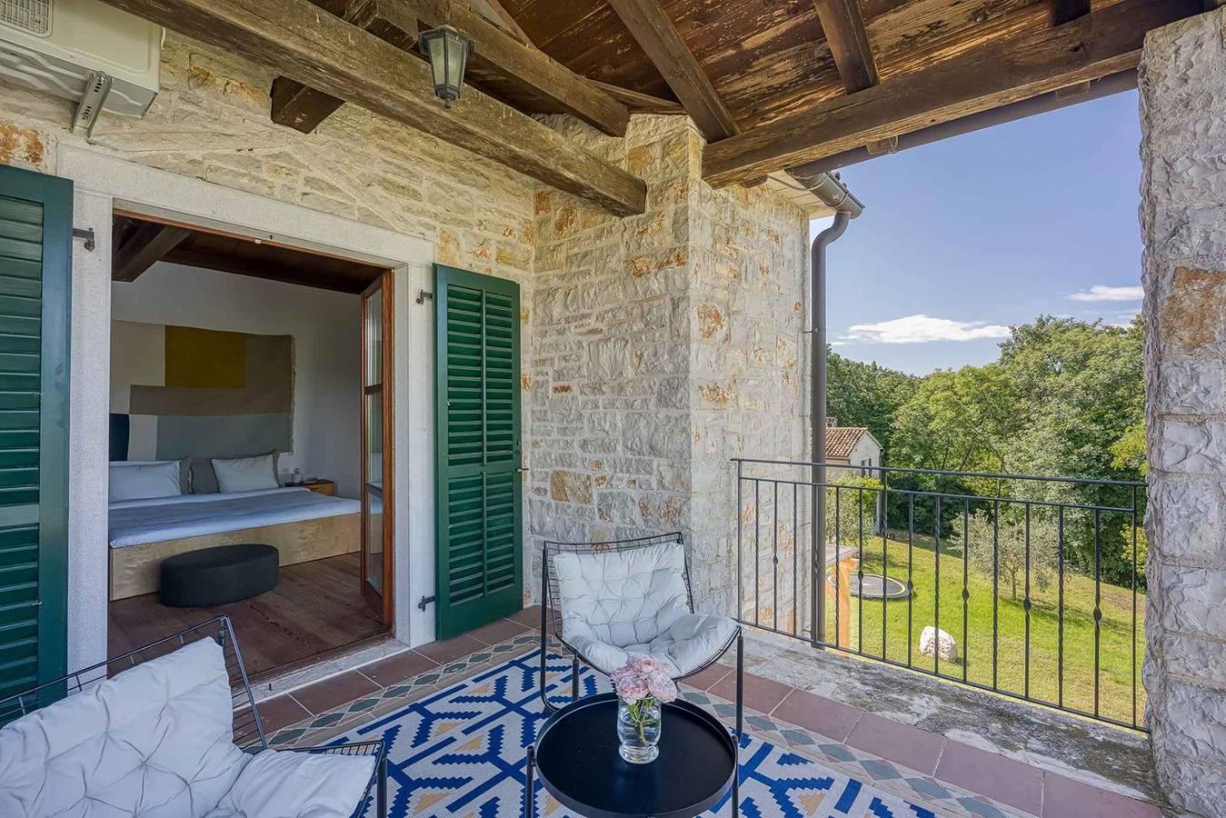 Villa mit Pool und Garten  in Radetići, Zentralistrien