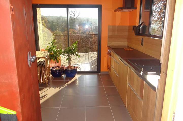 Location de vacances pour 8 personnes, avec jardin à Causse-et-Diège