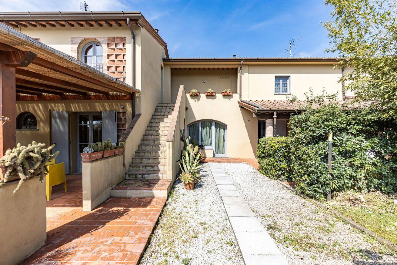 Entire apartment, Residence La Mandolata Verde Apt with Parking! in Lido di Camaiore, Italian Riviera