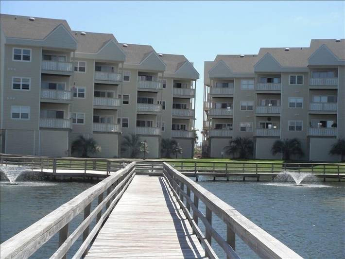 Vacation rental for 4 people, with balcony and pool in Pensacola Beach