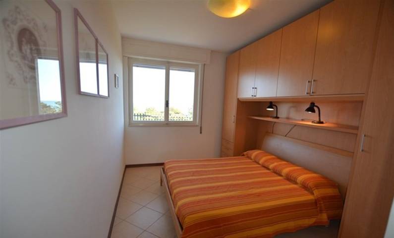 Ferienwohnung für 6 Personen, mit Balkon/Terrasse und Meerblick in Lignano Pineta - 4