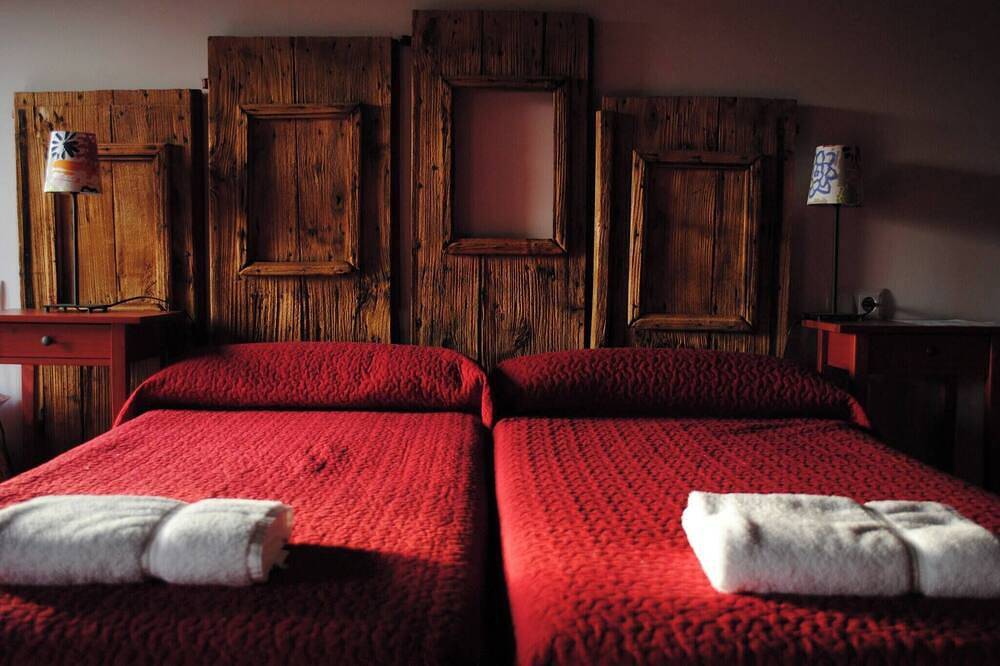 Rural House \"Can Soler Casa Pairal de Rocabruna\". in Rocabruna, Camprodon