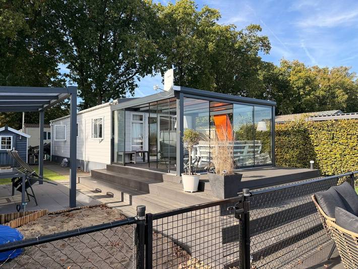 Ferienpark für 4 Personen, mit Terrasse und Garten sowie Pool in Arcen