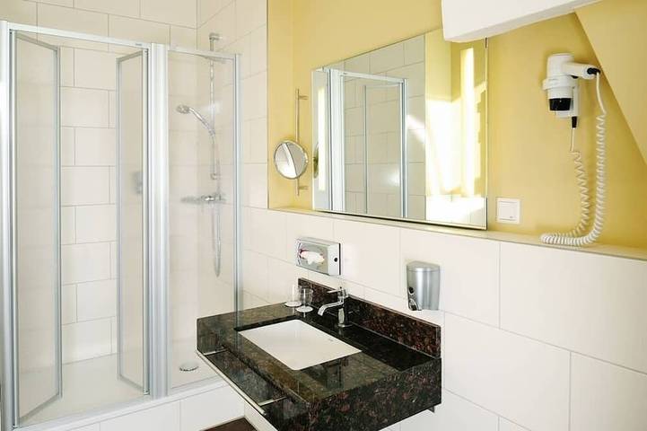 Gîte pour 3 personnes, avec piscine et jardin à Rastatt - 4