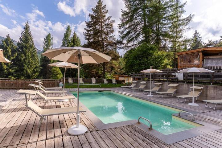Camping pour 6 personnes, avec piscine ainsi que jardin et vue, animaux acceptés dans Dolomites - 4