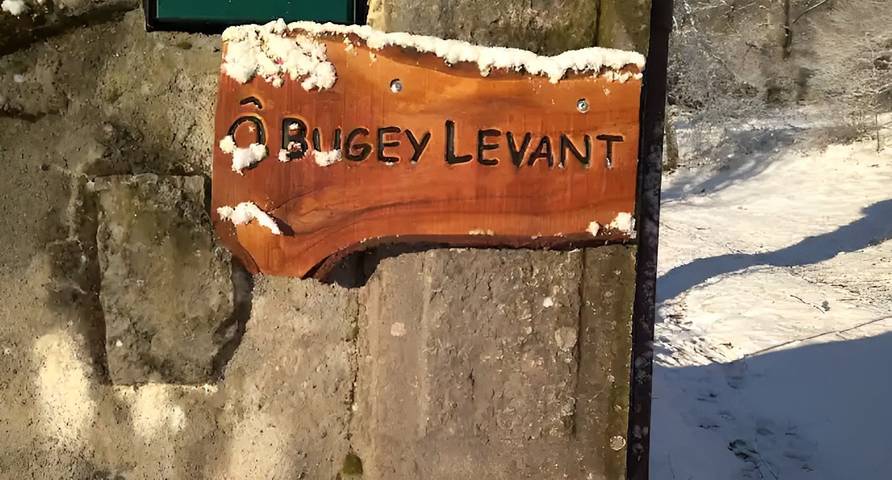 Gîte pour 5 personnes, avec terrasse et jardin dans Belley - 2