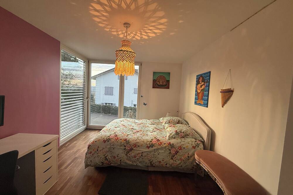 Panoramic spacious House with Garden & Garage. Sleep 6. Kids welcome. No pets. in Muttenz, Region Basel RDK