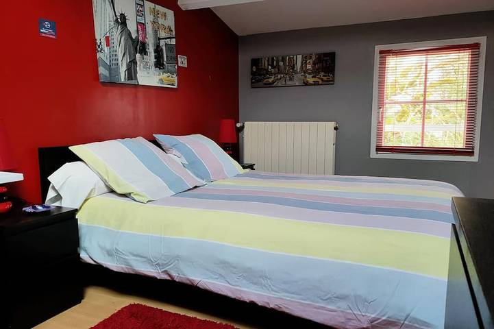 Location de vacances pour 8 personnes, avec jardin et terrasse à Saint-Georges-des-Coteaux - 4