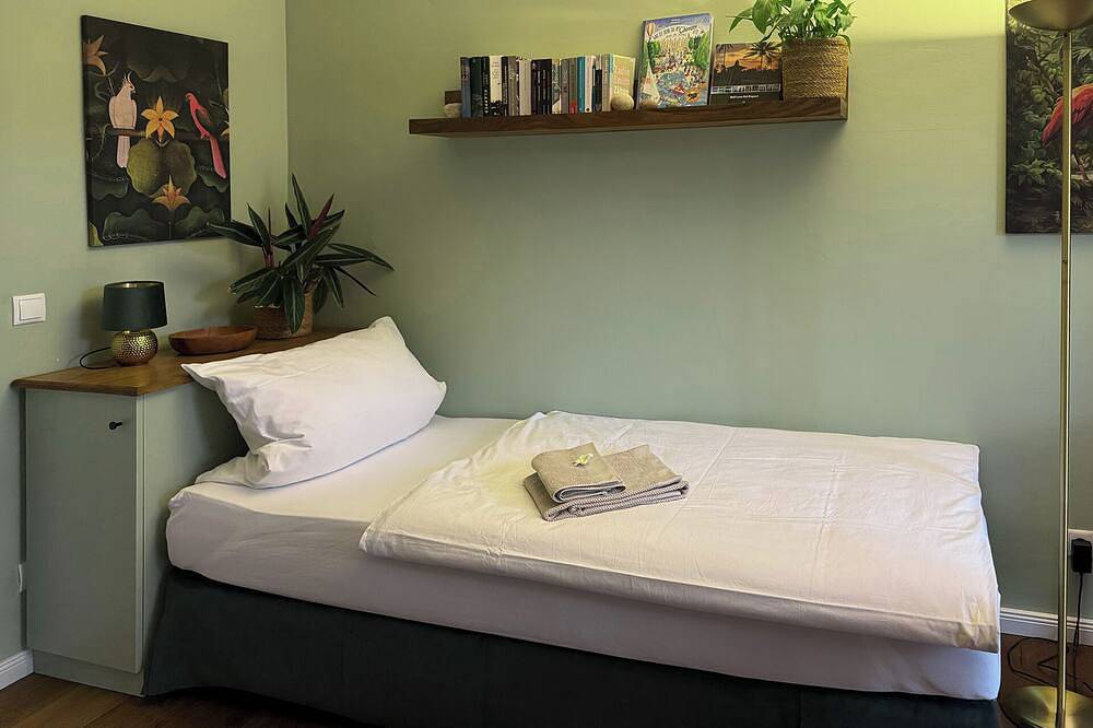 Ganze Wohnung, Ferienwohnung Lilly's Home mit traumhafter Sonnenterrasse in Eggstätt, Chiemsee
