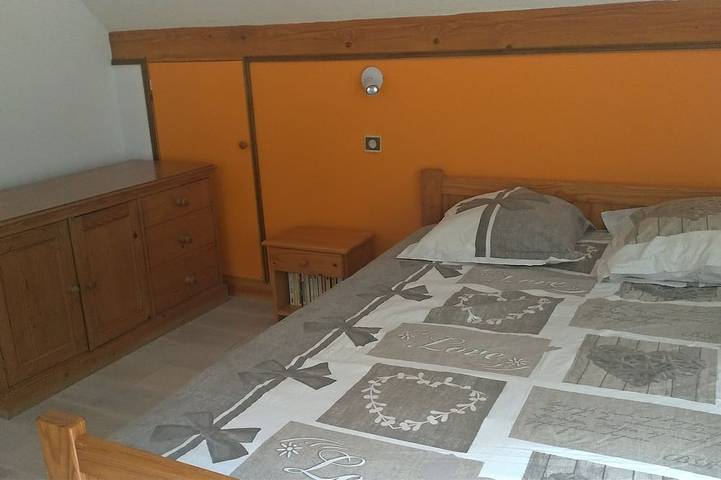 Gîte pour 4 personnes, avec jardin à Allemond - 4