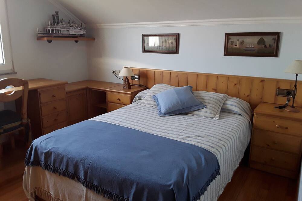 Ganze Wohnung, Lodging two minutes from Paramean Beach in Esteiro, Muros (Galicien)