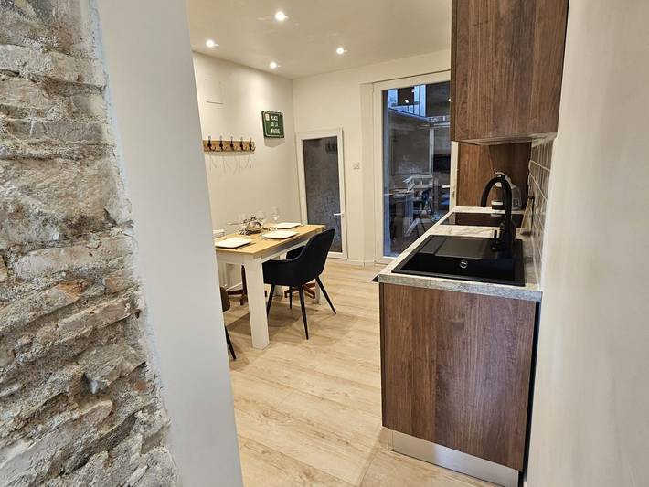 Maison de ville rénovée avec garage privatif à Épinal in Épinal, Région d'Épinal