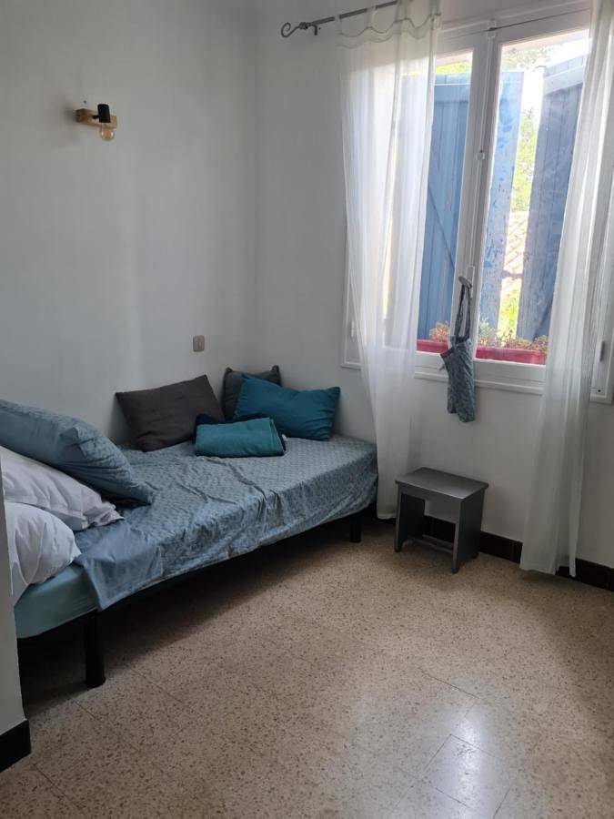 Location de vacances pour 5 personnes, avec jardin ainsi que piscine et terrasse à Gémenos - 4