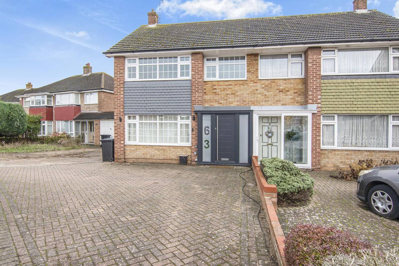 3 Bed House - Sleeps 5 - Garden - Parking in Gravesend, Kent