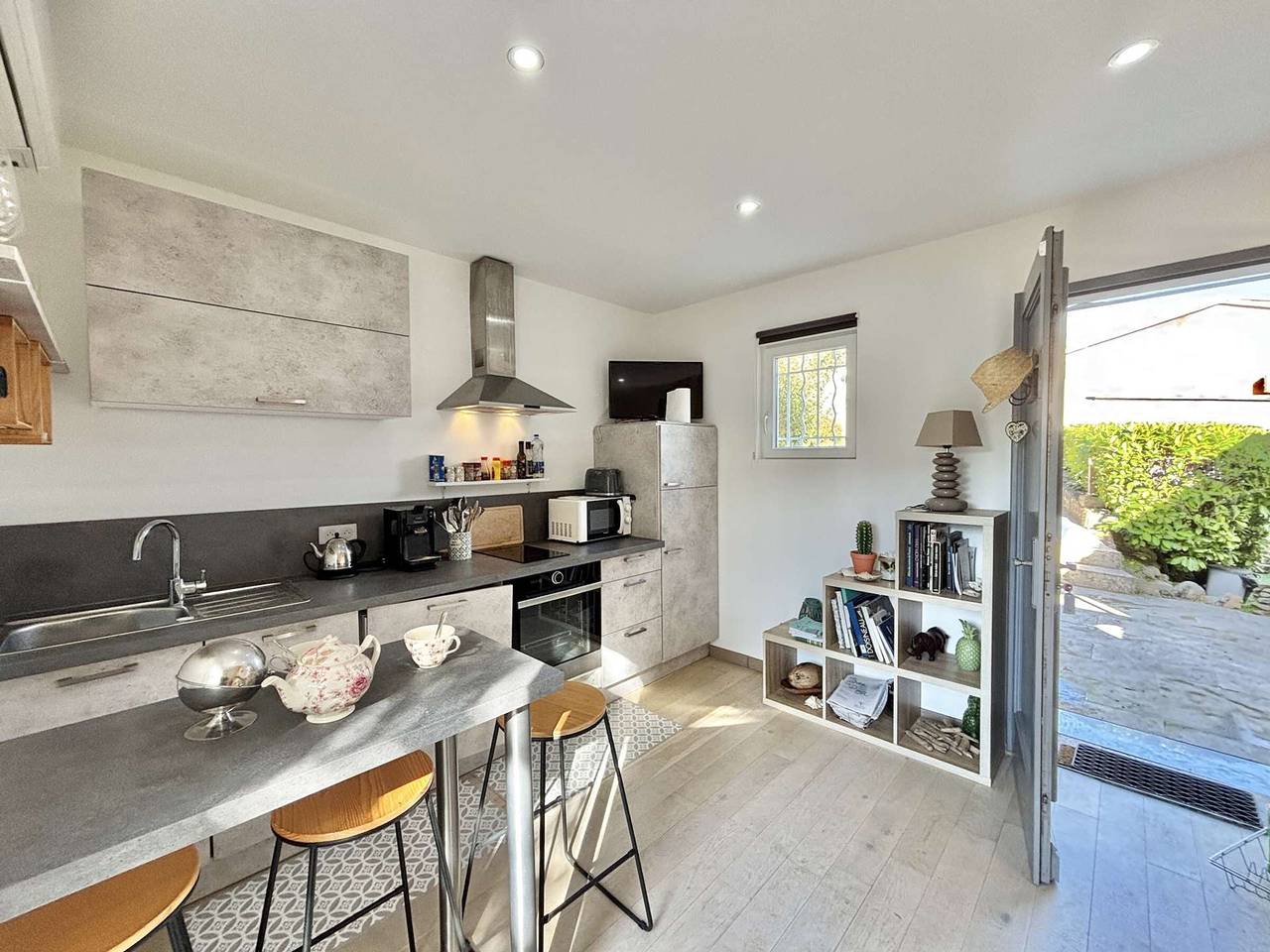 Ganze Wohnung, Studio-Duplex in Porticcio: Beach Nearby, A/C, Terrace, Wi-Fi in Cauro, Ajaccio und Umgebung