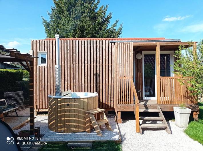 Maison d’hôte pour 2 personnes, avec vue ainsi que piscine et jardin à Agencourt