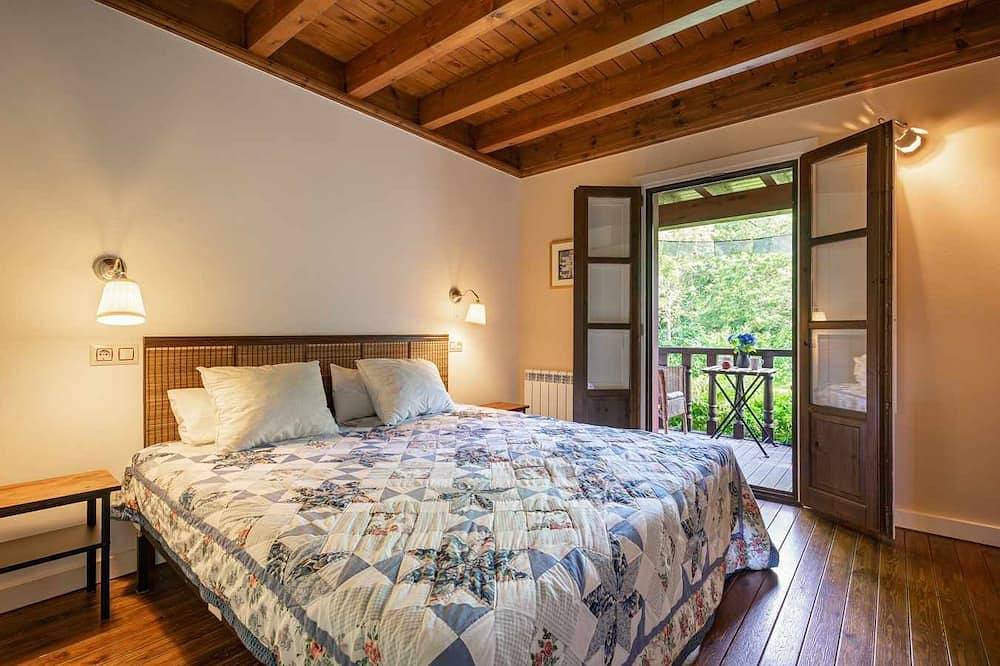 Casa Escondida Cuencu in Margolles, Cangas de Onís