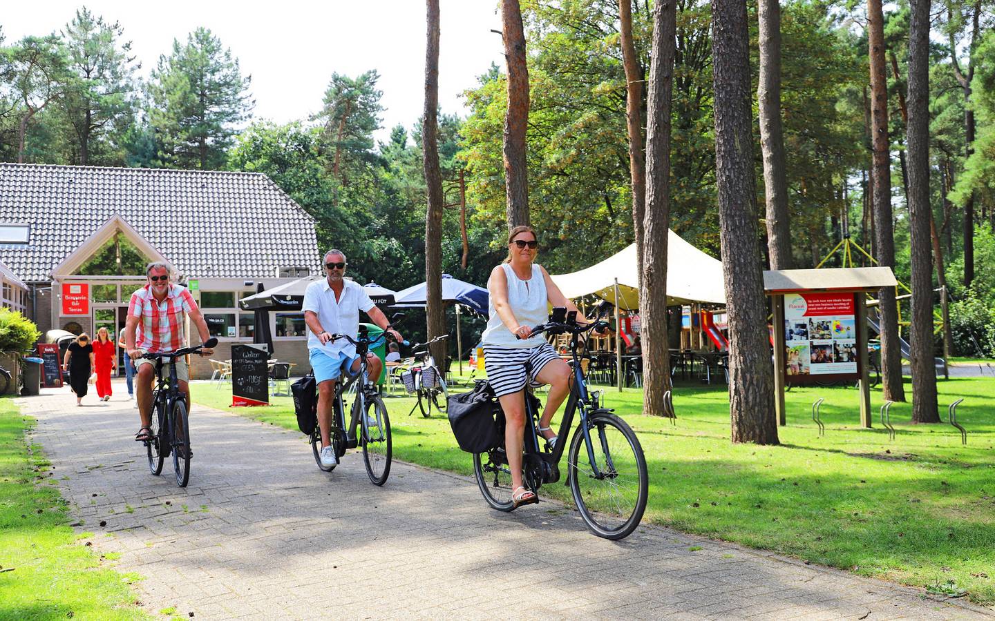 Apartamento entero, Safari Tenten met Sanitair 4 personen in Lichtaart, Kasterlee