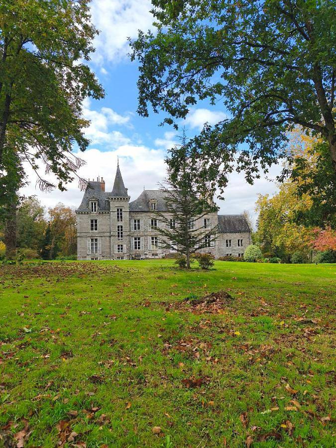 Chambre d’hôte pour 4 personnes, avec vue et jardin à La Celle-sous-Gouzon