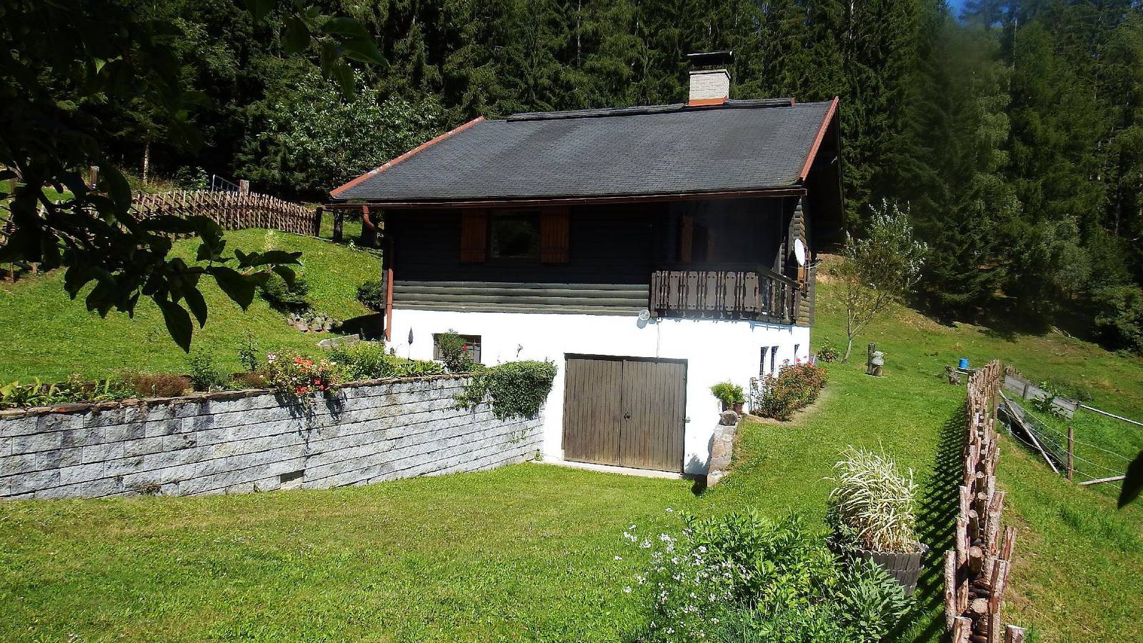 Holiday house with a garden, in the mountains in Wolfsberg, Unterkärnten