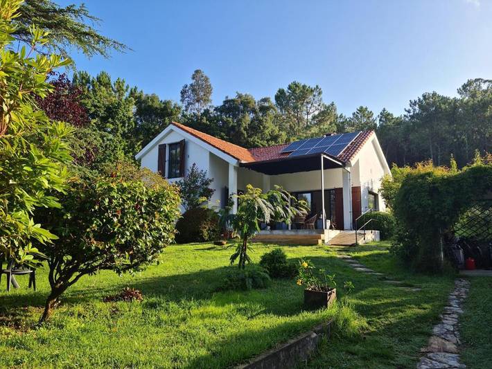 Apartamento para 7 personas, con jardín y vistas, Se admiten mascotas en Comarca de Noia
