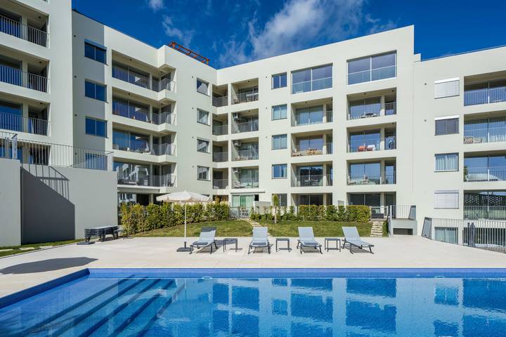 Gîte pour 7 personnes, avec piscine et balcon, adapté aux familles à Câmara de Lobos - 3