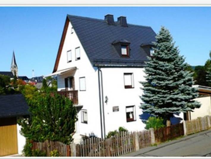 Ferienwohnung für 3 Personen, mit Balkon und Terrasse in Bischofsgrün